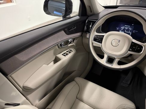 New 2026 Volvo XC90 T8 Ultra w/ Protection Package AWD/4WD image 23