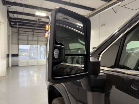 Used 2022 GMC Sierra 2500 Denali image 10