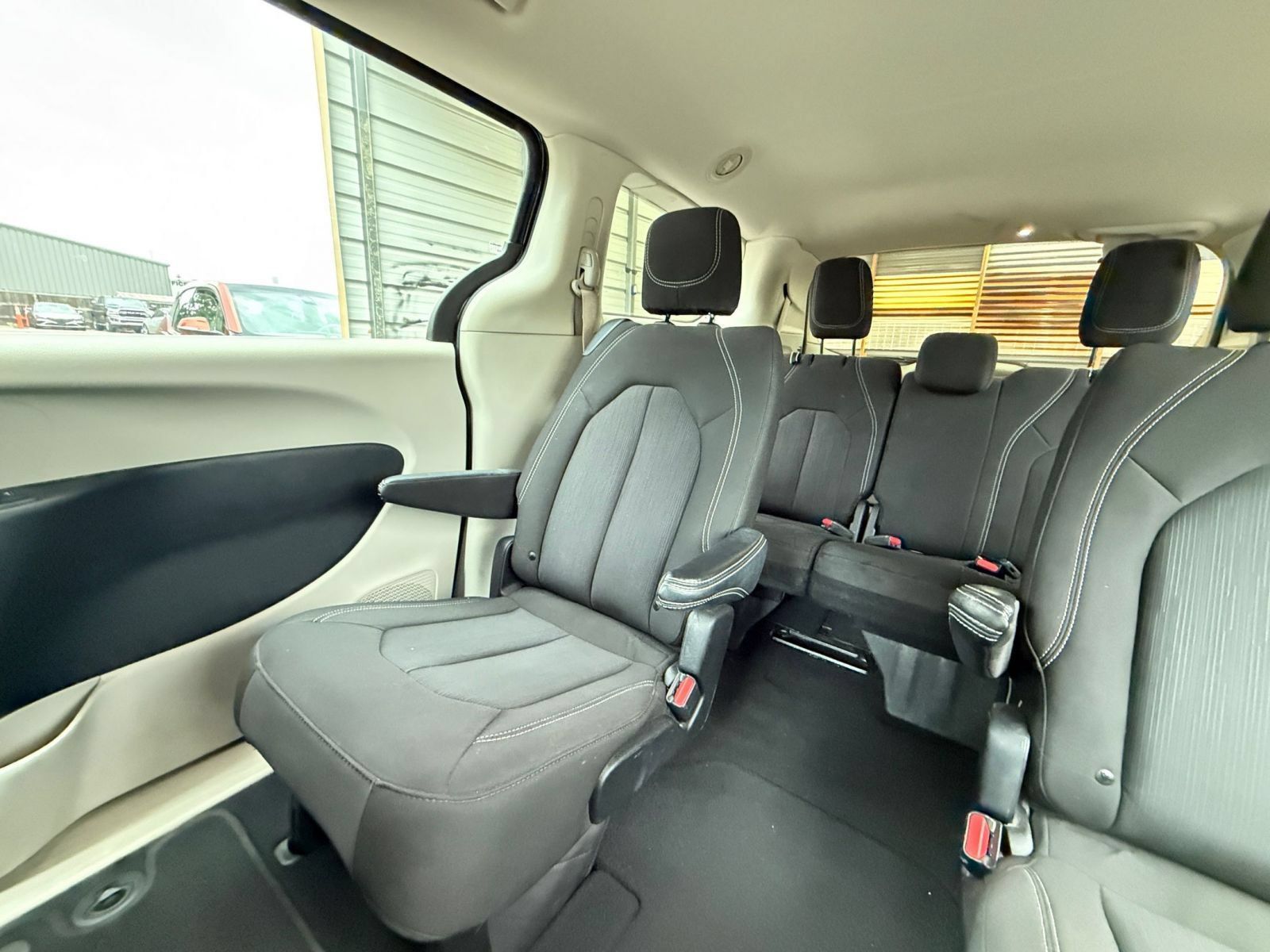 Used 2023 Chrysler Voyager LX FWD image 41