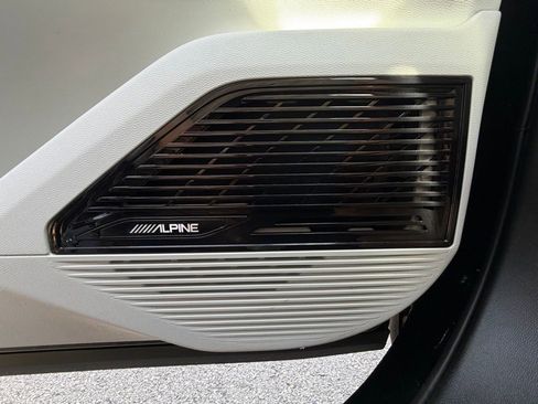 New 2026 Jeep Cherokee Overland image 23