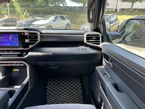 Used 2025 Toyota Tundra SR5 w/ SR5 Convenience Package AWD/4WD image 16