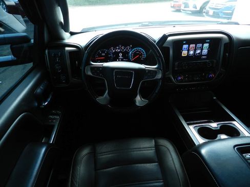 Used 2018 GMC Sierra 2500 Denali w/ Duramax Plus Package image 9