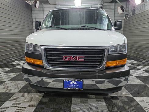 Used 2021 GMC Savana 2500 w/ Driver Convenience Package image 3
