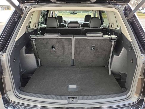 Used 2021 Volkswagen Atlas SE image 28