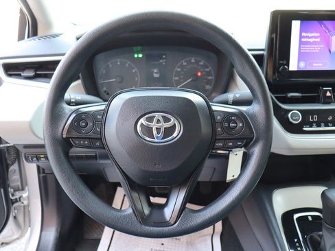 Used 2023 Toyota Corolla LE image 26