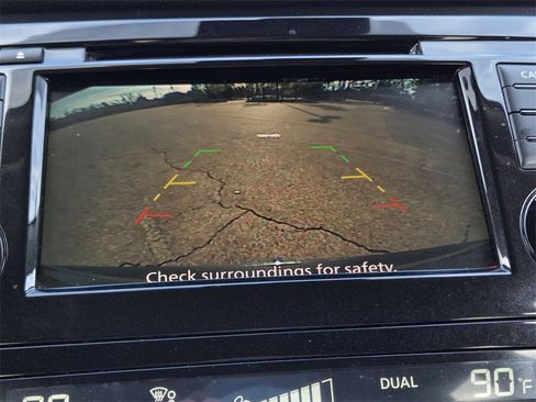 Used 2020 Nissan Rogue SV image 12