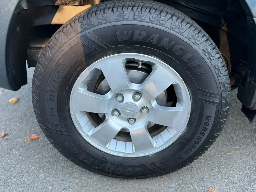Used 2012 Ford Escape Limited AWD/4WD image 17