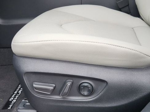 New 2026 Toyota Grand Highlander FWD image 22