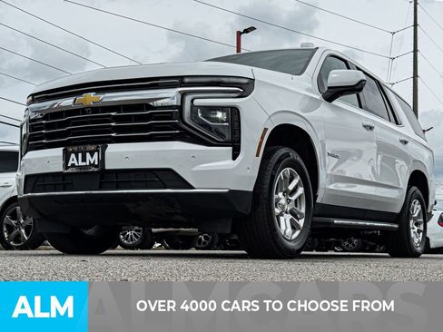 Used 2025 Chevrolet Tahoe LT AWD/4WD image 2
