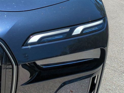 New 2025 BMW 760i xDrive image 9