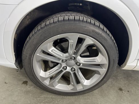 Used 2016 Audi Q3 2.0T Prestige w/ Prestige Package image 25