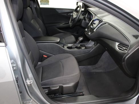 Used 2024 Chevrolet Malibu RS image 24