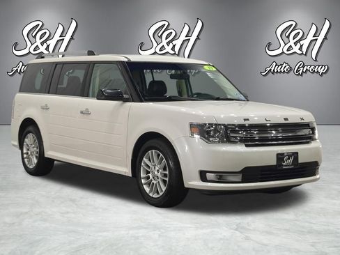 Used 2019 Ford Flex SEL w/ Equipment Group 202A FWD image 2