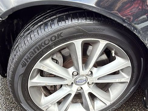 Used 2011 Volvo C70 T5 image 25