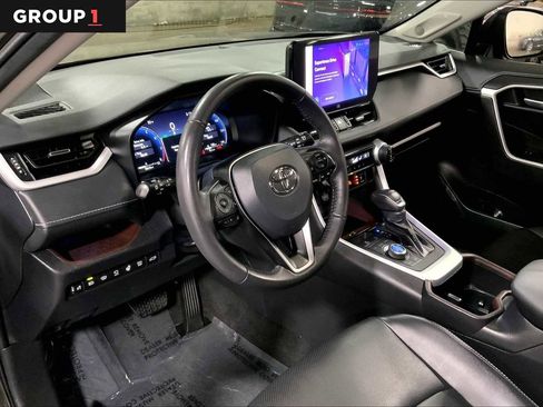 Used 2024 Toyota RAV4 Limited image 16