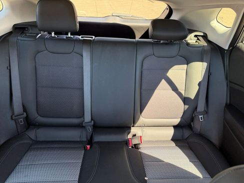 Used 2025 Chevrolet Trax LT image 36