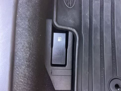 Used 2019 Subaru Crosstrek 2.0i Premium AWD/4WD image 28