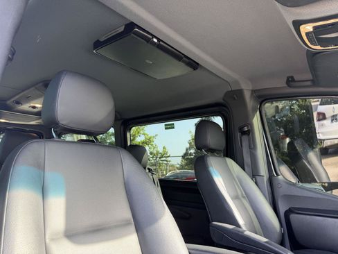 Certified 2022 Mercedes-Benz Sprinter 2500 image 27