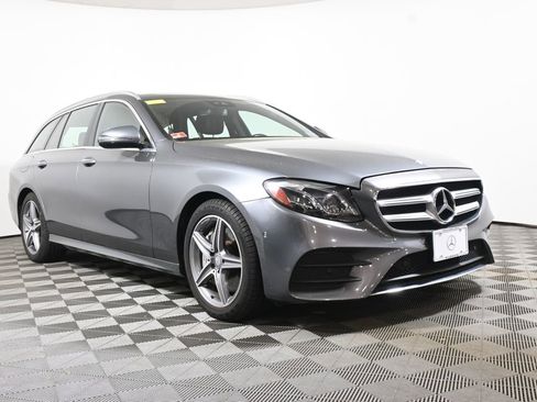 Used 2017 Mercedes-Benz E 400 4MATIC Wagon image 9