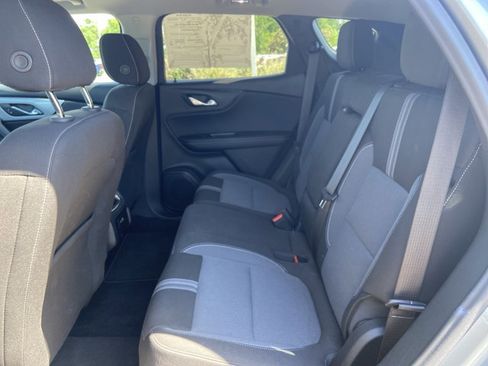 Used 2025 Chevrolet Blazer LT FWD image 34