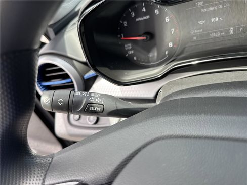 Used 2025 Chevrolet Trax LS FWD image 20