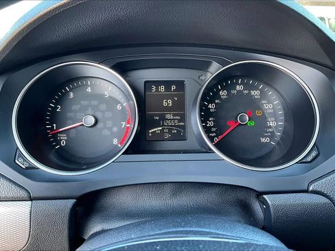 Used 2015 Volkswagen Jetta SE image 20