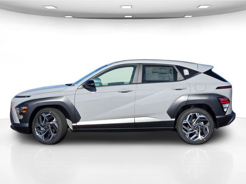 New 2026 Hyundai Kona SEL Premium image 4