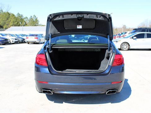 Used 2011 BMW 550i Sedan image 33