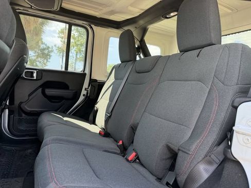 Used 2024 Jeep Wrangler Unlimited Rubicon w/ Safety Group AWD/4WD image 9