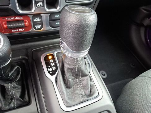 New 2026 Jeep Gladiator Rubicon image 11