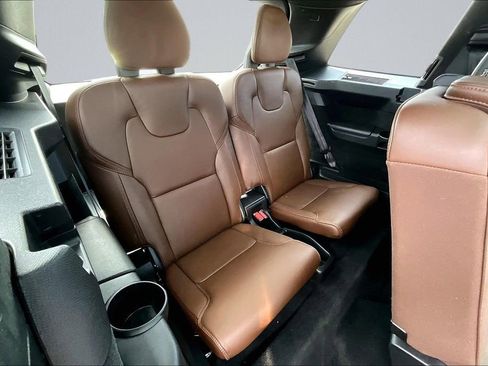 Used 2023 Volvo XC90 T8 Ultimate w/ Lounge Package AWD/4WD image 26