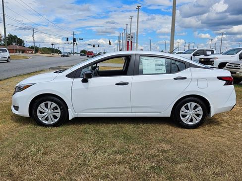 New 2025 Nissan Versa S w/ Trunk Package image 2