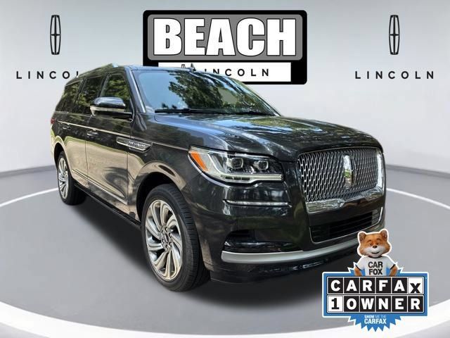 Certified 2023 Lincoln Navigator Reserve AWD/4WD image 1