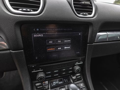 Used 2019 Porsche 718 Cayman RWD image 15