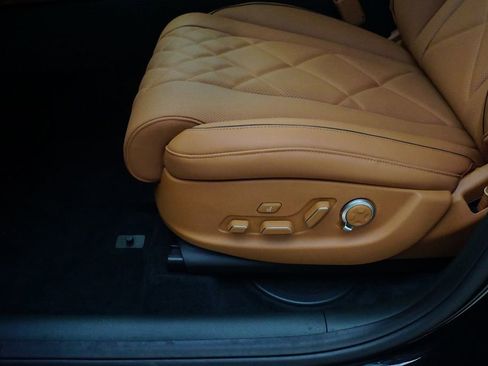 New 2025 Genesis GV80 3.5T Prestige image 14