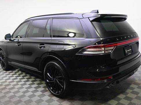Used 2025 Lincoln Aviator Reserve w/ Luxury Package AWD/4WD image 3