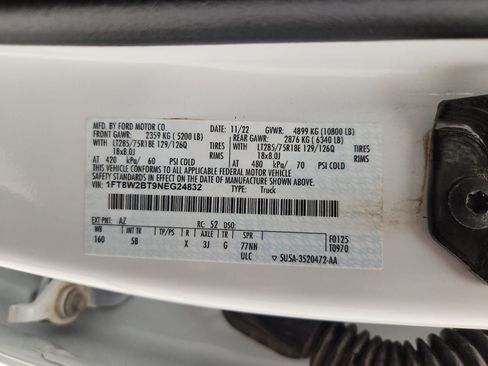 Used 2022 Ford F250 Lariat w/ Tremor Off-Road Package image 44