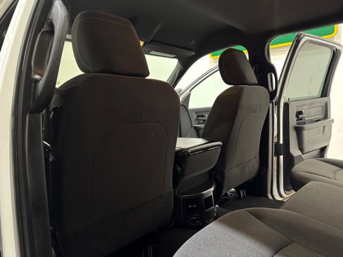 Used 2024 RAM 3500 Tradesman w/ Chrome Appearance Group image 18