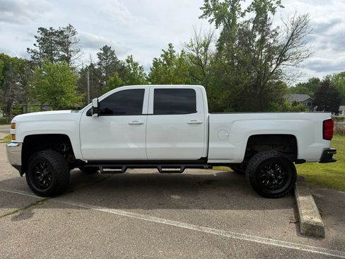 Used 2015 Chevrolet Silverado 2500 LT AWD/4WD image 8