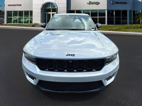 New 2025 Jeep Grand Cherokee Limited w/ Luxury Tech Group II image 2