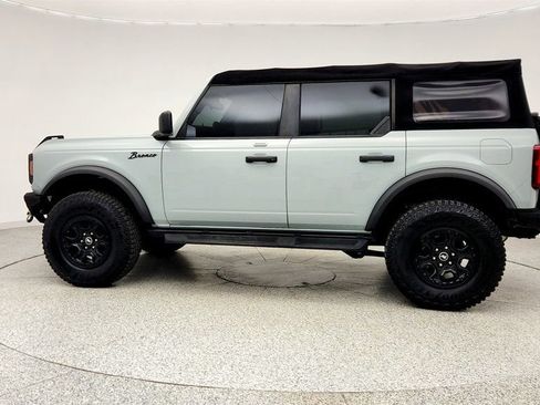 Used 2022 Ford Bronco Black Diamond image 8