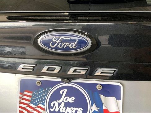 Used 2023 Ford Edge SE AWD/4WD image 9