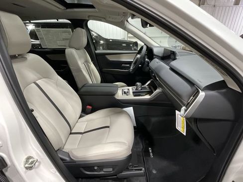 Used 2026 MAZDA CX-90 3.3 Turbo w/ Preferred Package AWD/4WD image 30