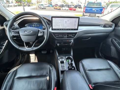 Used 2024 Ford Escape Platinum AWD/4WD image 14