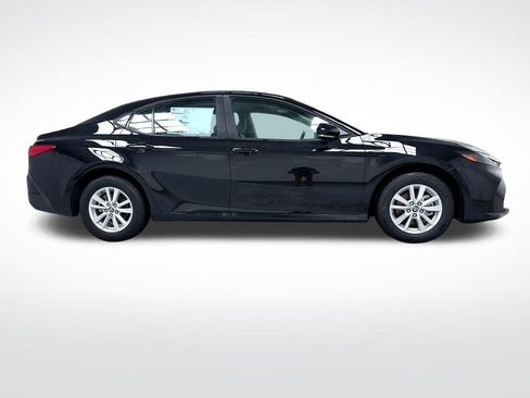 New 2026 Toyota Camry LE image 11