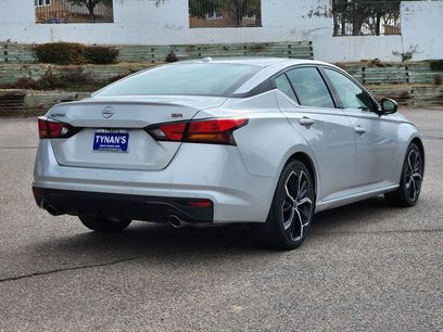 Used 2024 Nissan Altima 2.5 SR