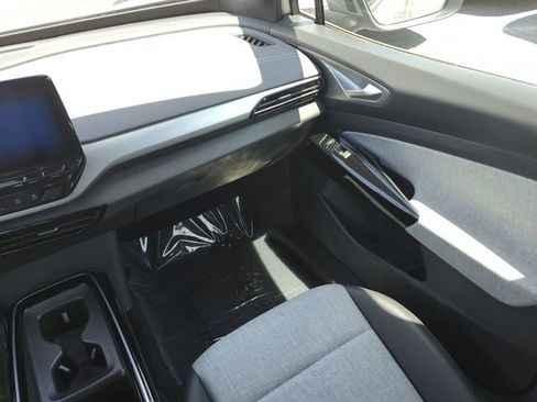 Certified 2023 Volkswagen ID.4 Pro image 13