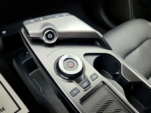 Used 2022 Kia EV6 Wind image 16