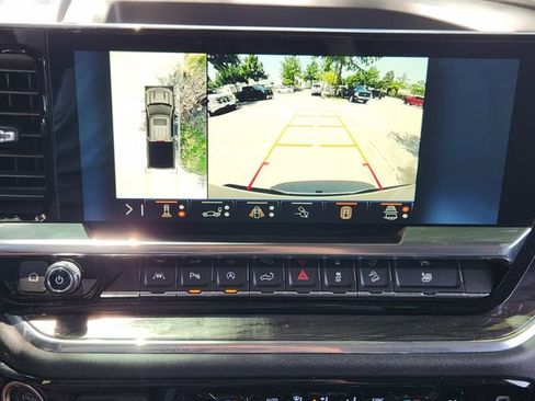 Used 2024 Chevrolet Silverado 1500 LTZ AWD/4WD image 18
