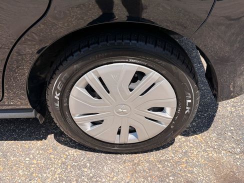 Used 2024 Mitsubishi Mirage ES FWD image 11